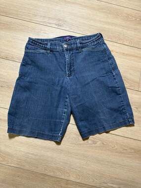 NYDJ Lift Tuck Technology Denim Shorts Size 10P